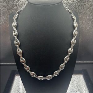 Elegant Silver Chain Necklace High End Costume Jewelry.